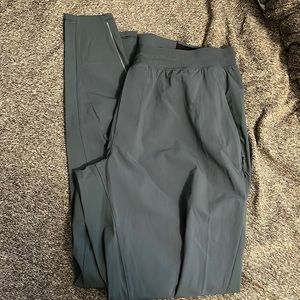 Men’s Lululemon Surge Hybrid Joggers